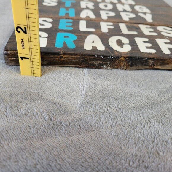 Mothers Day Amazing Loving Strong Sign Wood Home Decor Wall Hanging Plaque S73E - Picture 4 of 10